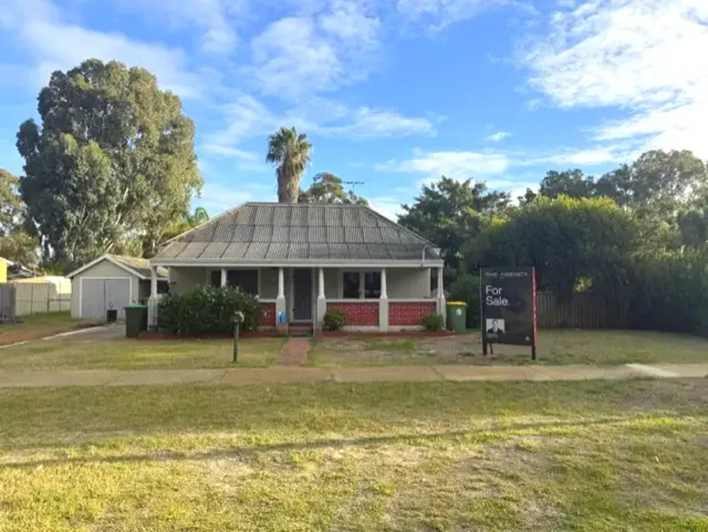 Redcliffe 2Zimmer MULTI TITLE DUAL LOT