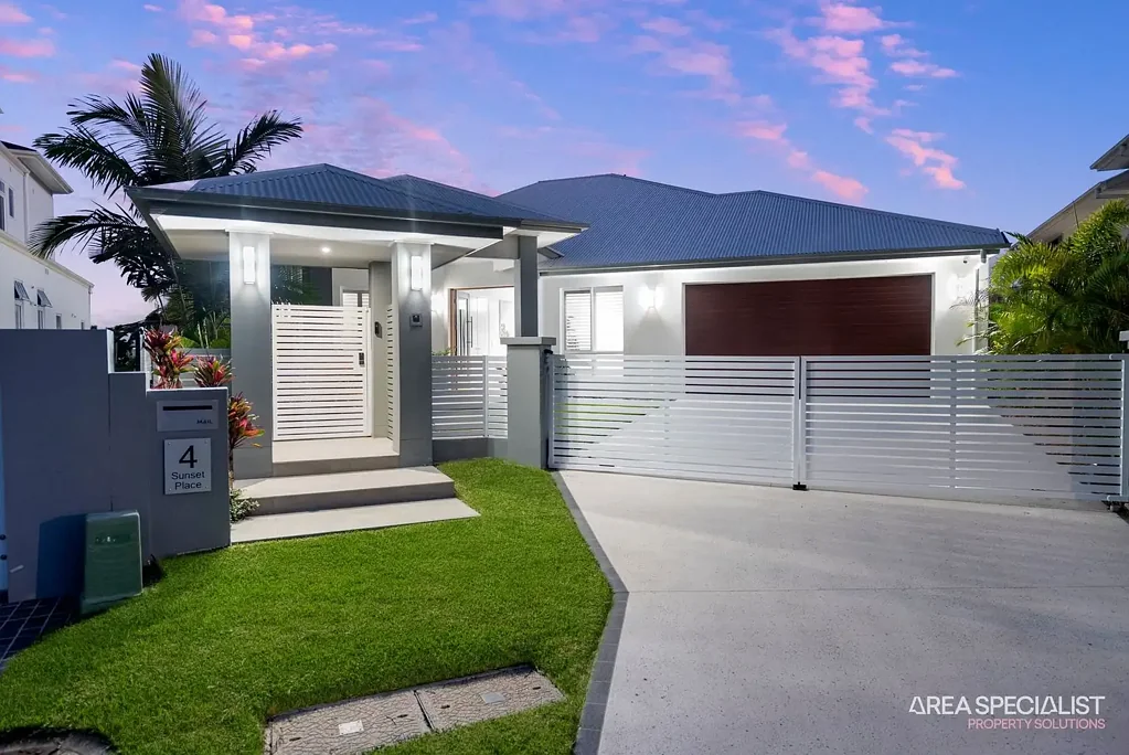 4 Sunset Place, Jacobs Well, QLD 4208