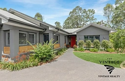 2 Maculata Place, Pokolbin