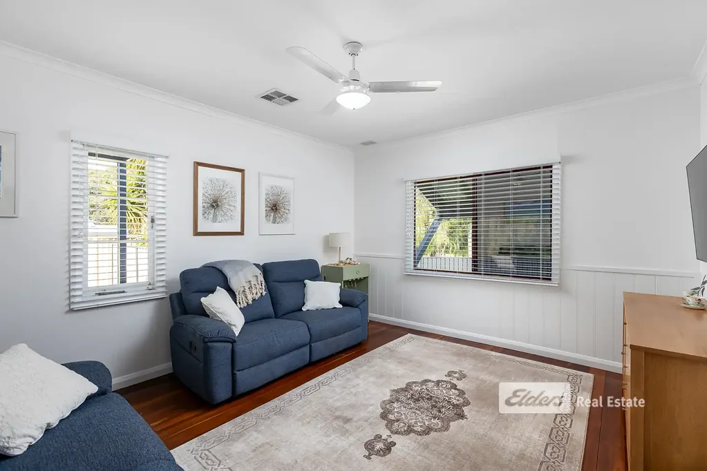 15 Tipping Street, Carey Park, WA 6230