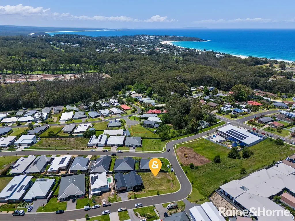 14A Nethercote Street, Mollymook, NSW 2539