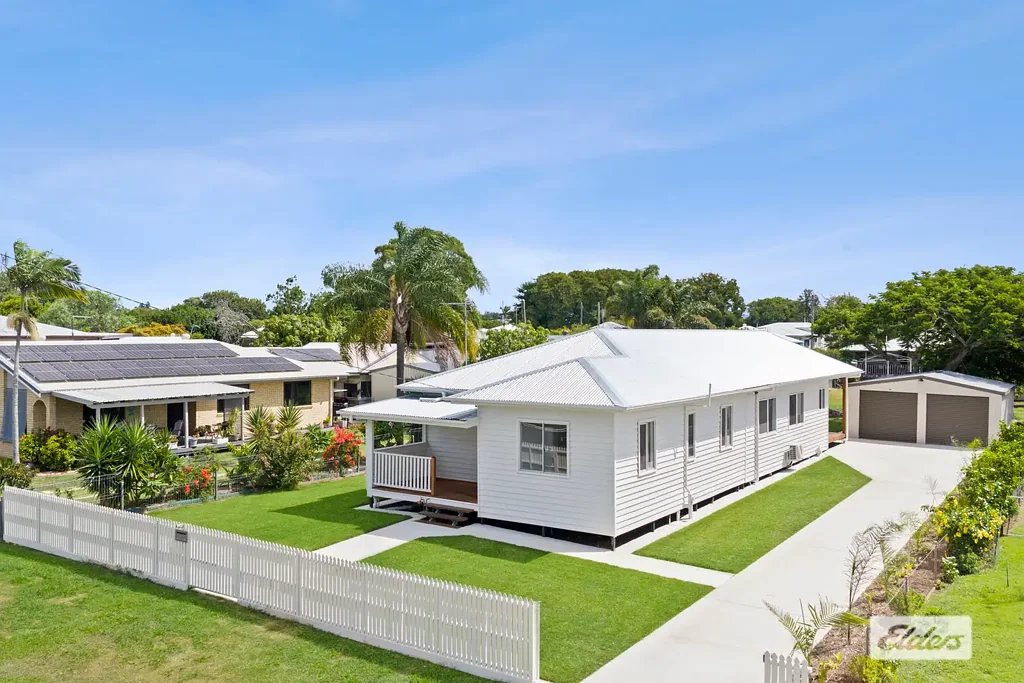Gatton 5Zimmer Attention: First home owners, investors, people who work from home, and those seeking a spacious family home.