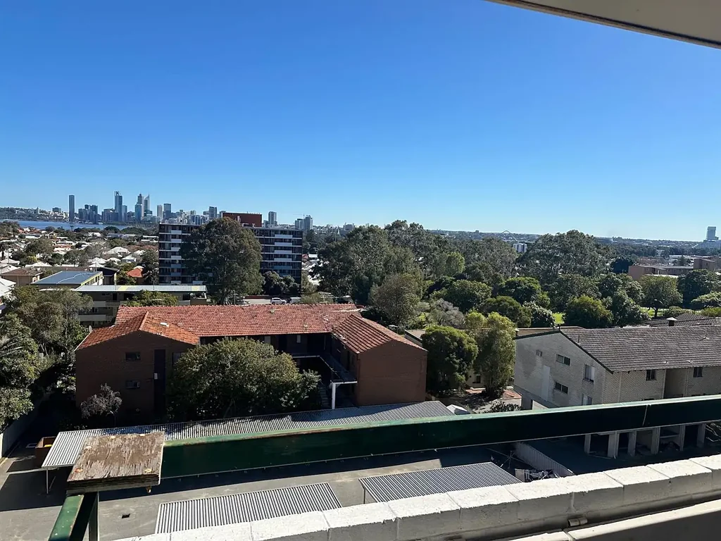 NORTHERLY CITY VIEWS