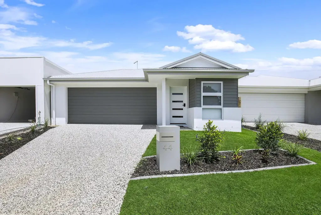 Deception Bay 3غرفة نوم Modern Living, Strong Returns & an Easy-Care Lifestyle in Deception Bay's Sought-After Seagrass Estate