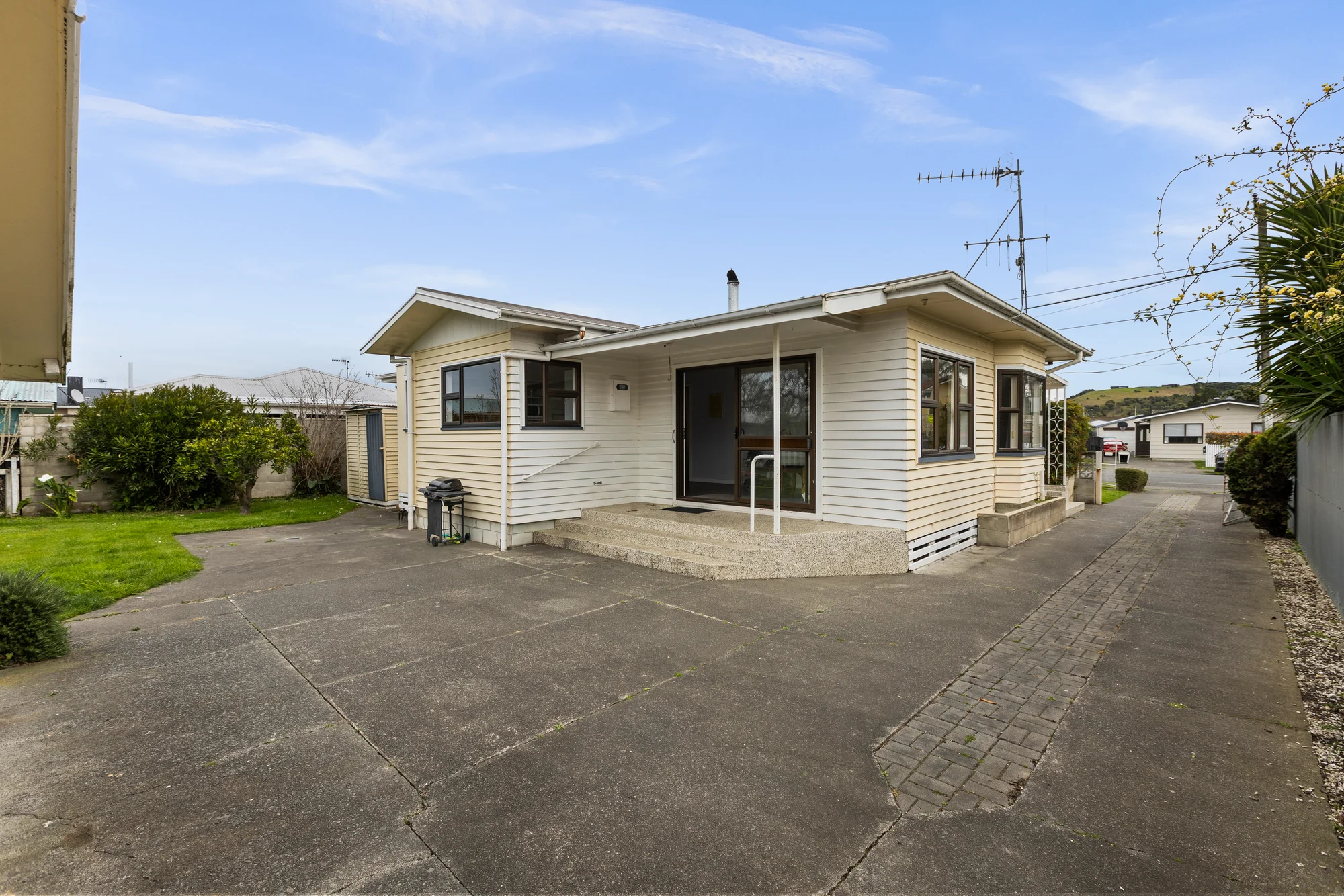 Taradale 3房  Out Of Town Owner Says Sell!