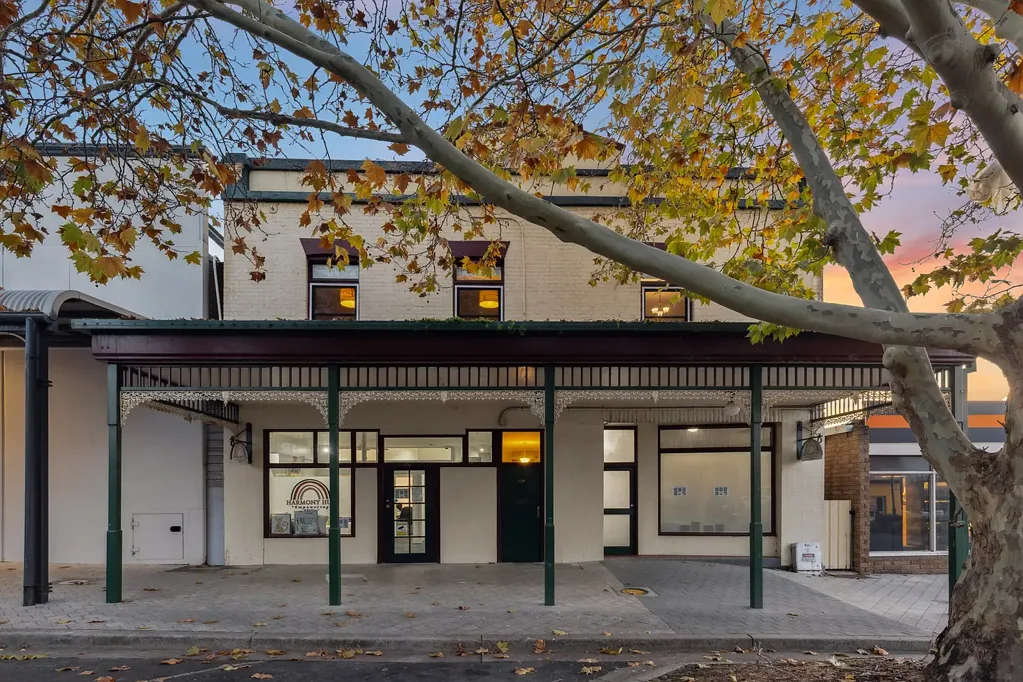 27 Russell Street, Tumut, NSW 2720