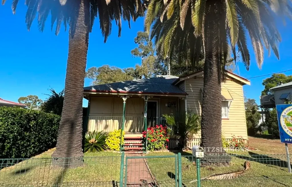 74 Drayton Street, Dalby, QLD 4405