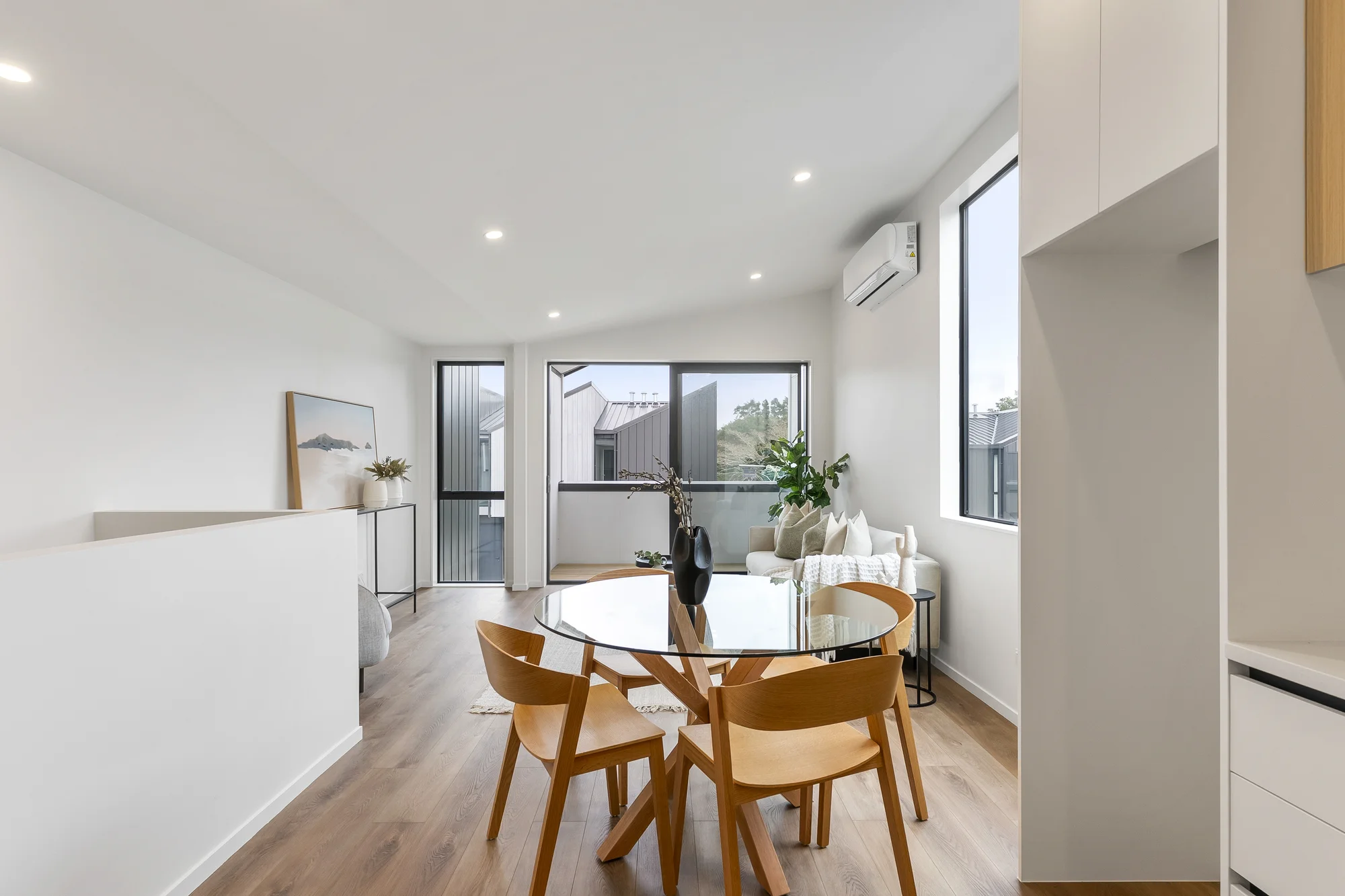 Riverhead 3chambre Limited Time Offer: Legal Fees Covered!*