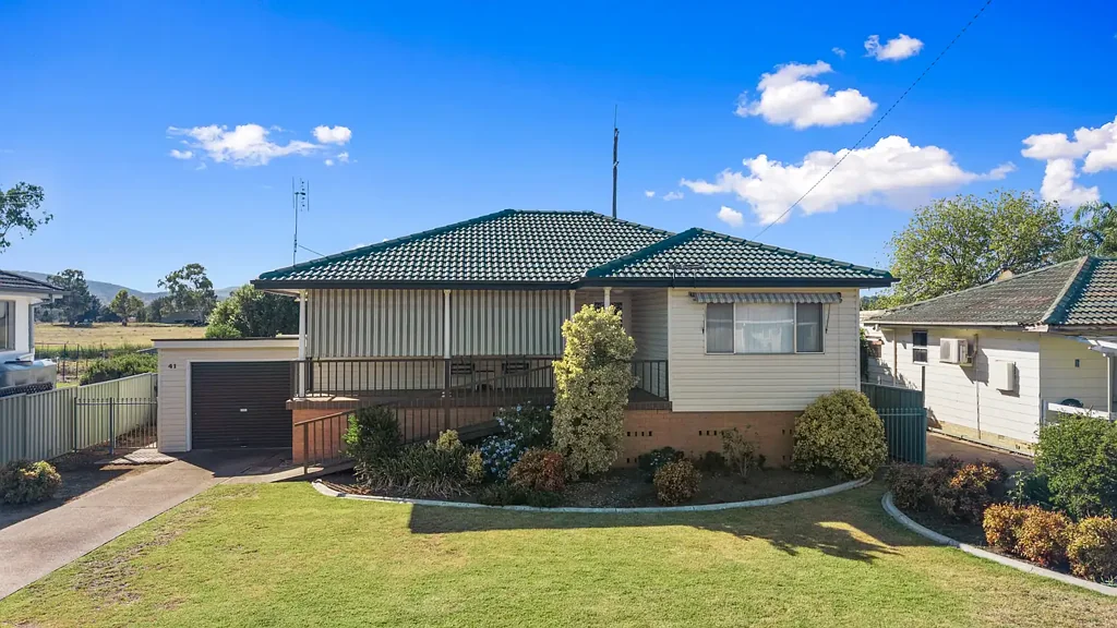 41 Kurrawan Street, Tamworth, NSW 2340