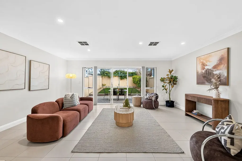 Seacombe Gardens 3房  Contemporary Comfort with Space to Entertain.
