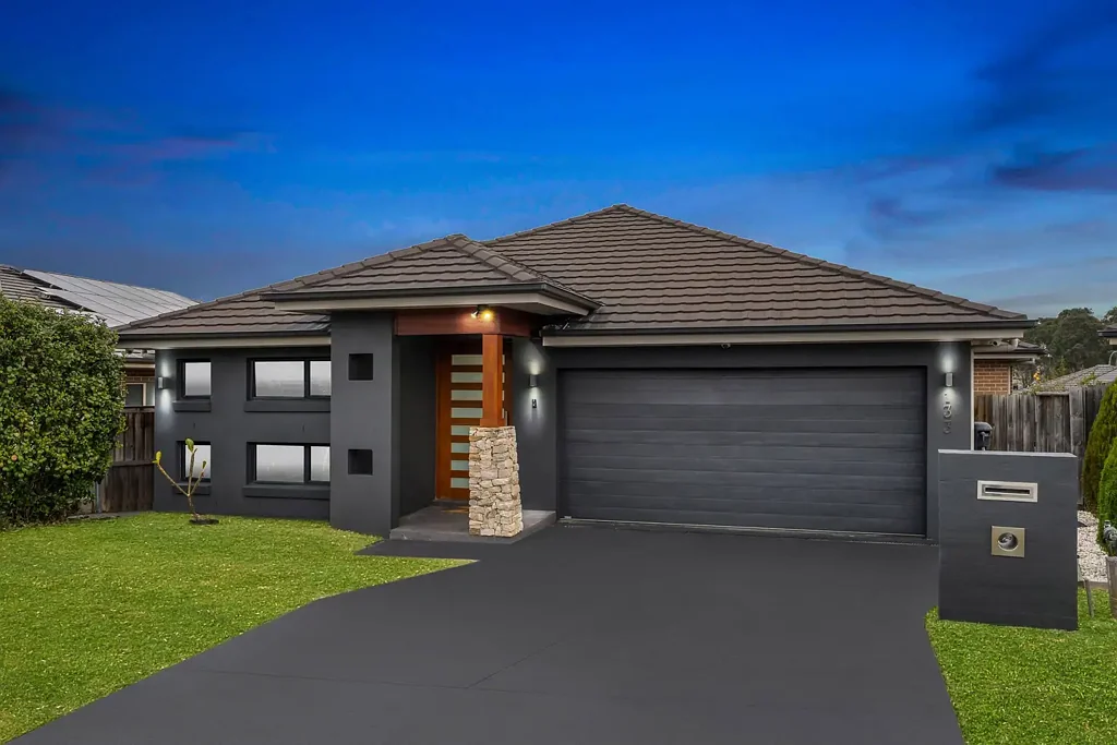 Carnes Hill 4 Bedroom "Comfort | Convenience | Contemporary"