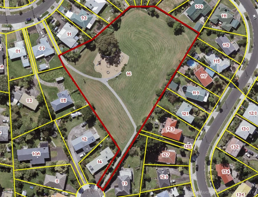 16 Brydon Place, New Windsor, Auckland City, 0 રૂમ, 1 બાથરૂમ