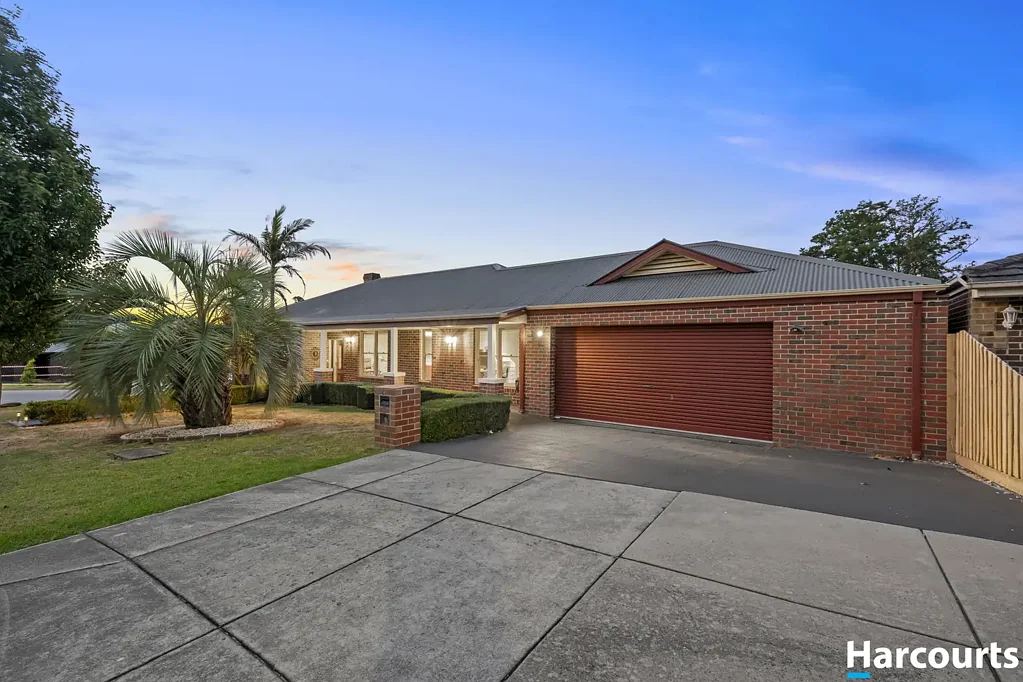 Rowville 3Moenga Pristine & Spacious in a Quiet Court Location