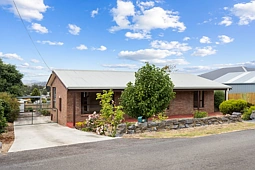24 Margaret Street, Beaconsfield