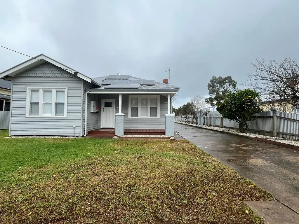 THREE BEDROOM HOUSE IN AVOCA