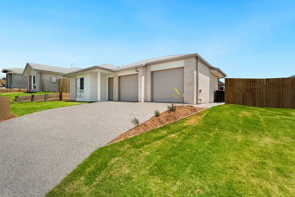 Stunning in Wondunna - Light & Airy + Ducted Air Con