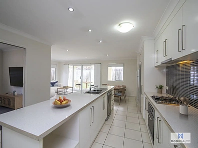 厨房 - 61A Harding Street, Raceview, QLD 4305