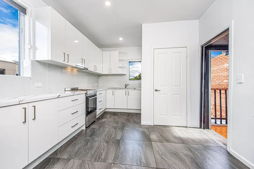 Recently Renovated Two Bedroom Apartment on the Bayside