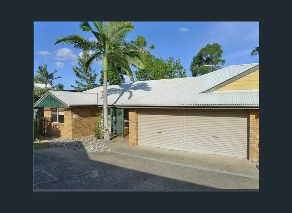 Low-Maintenance Living in a Convenient Location