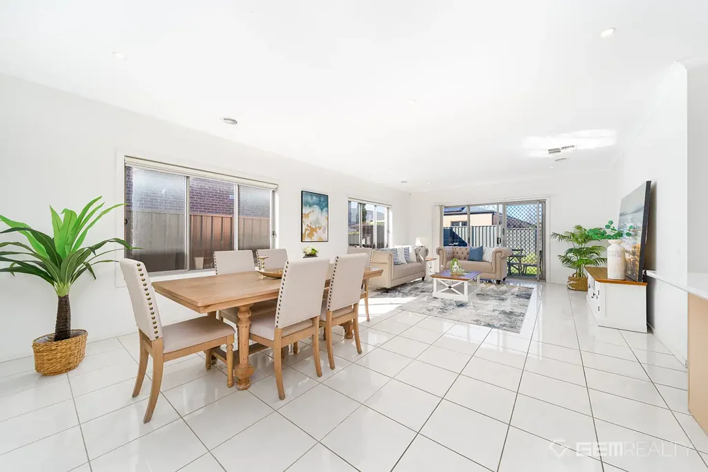 6 Quarter Street, Roxburgh Park, VIC 3064