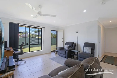 Silid Pahingahan - 21 Miller Street, Kippa-Ring, QLD 4021