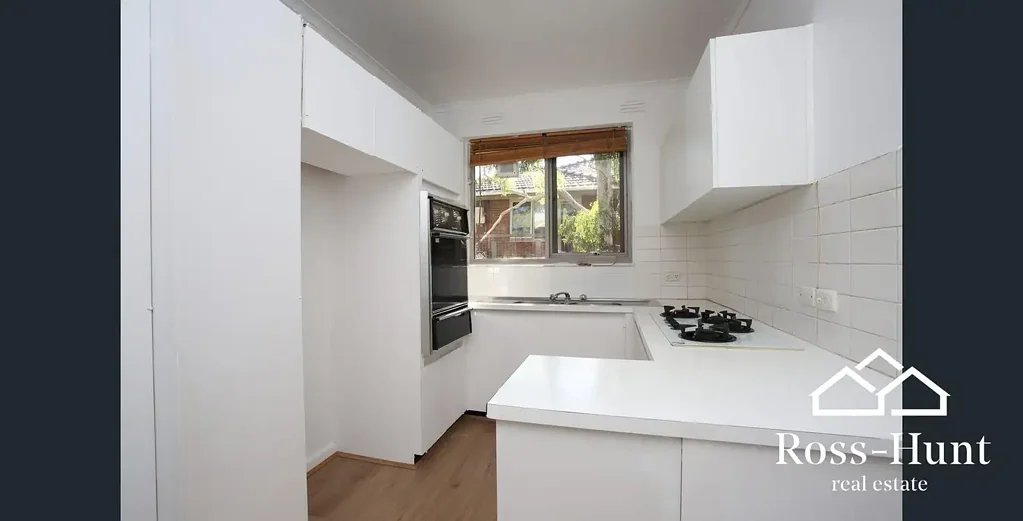 STYLISH 2 BEDROOM UNIT IN SOUGHT-AFTER HAWTHORN EAST LOCATION