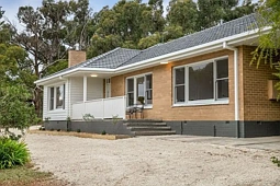 2 White Hills Road, Creswick