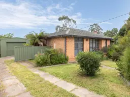 11 DANDAR RD, Bega