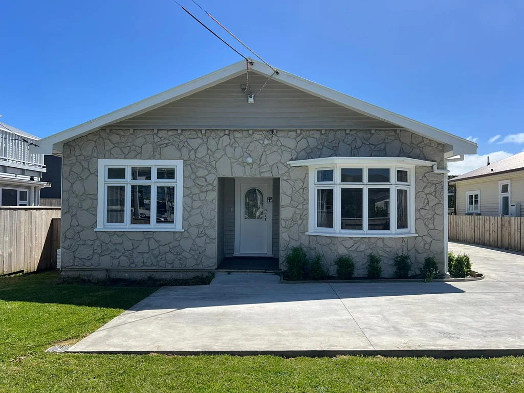 12 Leighton Avenue, Waiwhetu, Lower Hutt, Wellington