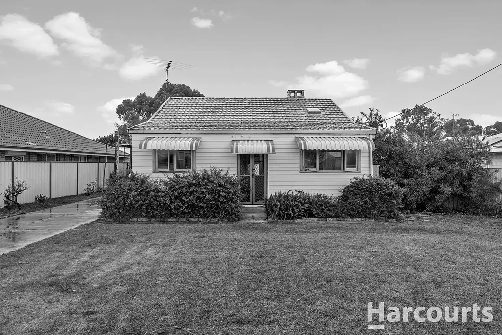 12 Kitchener Street, Dudley Park, WA 6210