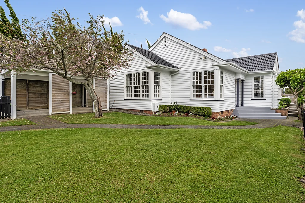54 Temple Street, Meadowbank, Auckland City, Auckland