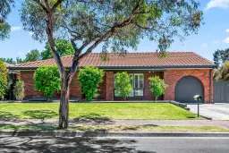 8 Mepsted Crescent, Athelstone