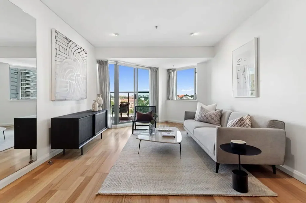 Modern City Apartment in the Heart of Haymarket | Walk to Everything