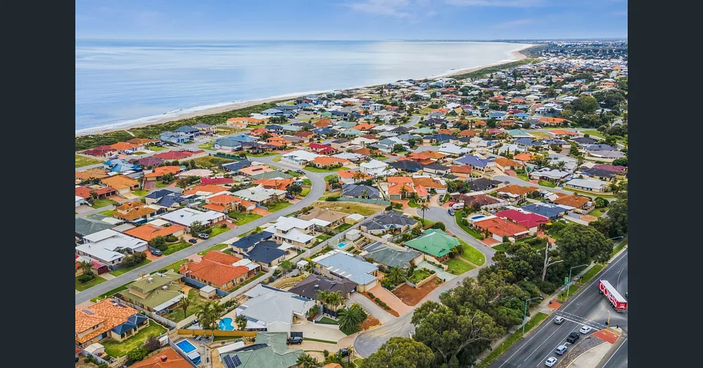 14 Boileau Place, San Remo, WA 6210