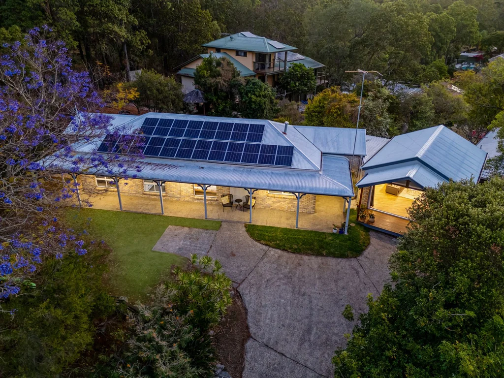 Keperra 4कमरा Elevated Privacy, Panoramic Views & Bushland Serenity