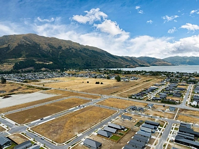 Lake Hawea Want to own in Hawea?