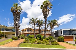10 The Point, Tura Beach