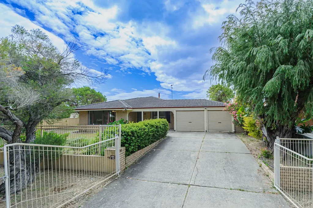 14 Grafton Drive, Dudley Park, WA 6210