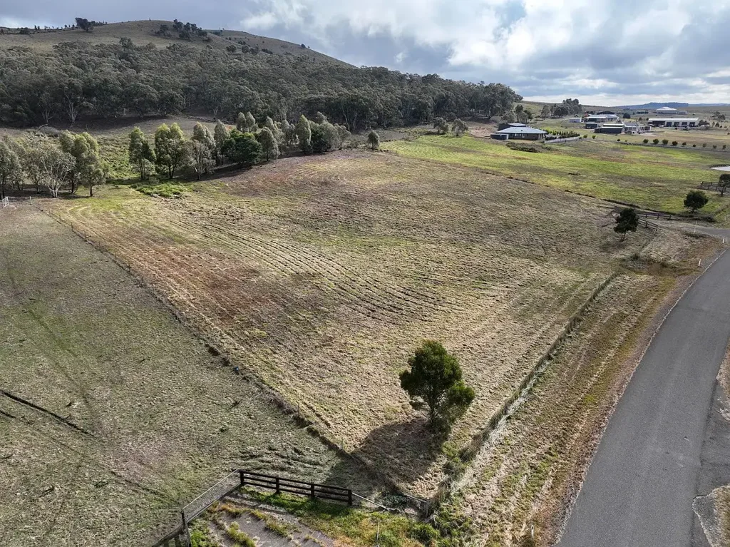 Tarago  Prime Land. Prime Position. Ready When You Are