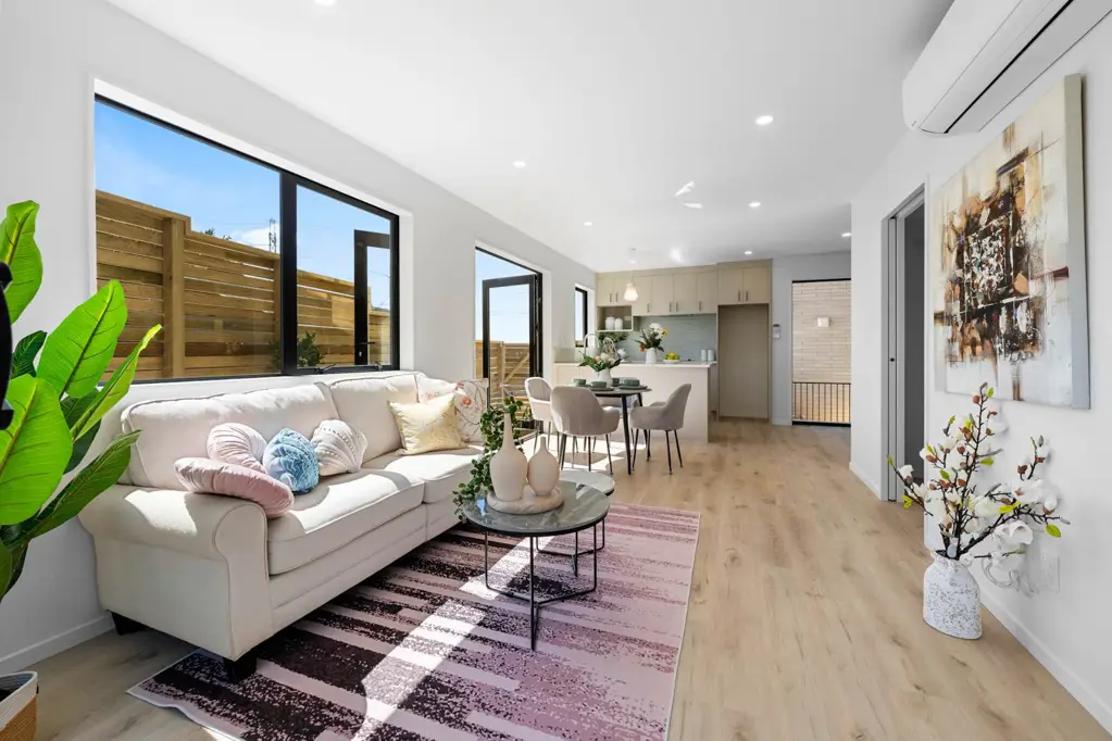 Clover Park 2 Bedroom HI-SPEC!  LOW UPKEEP!  FREEHOLD!  BRAND NEW!