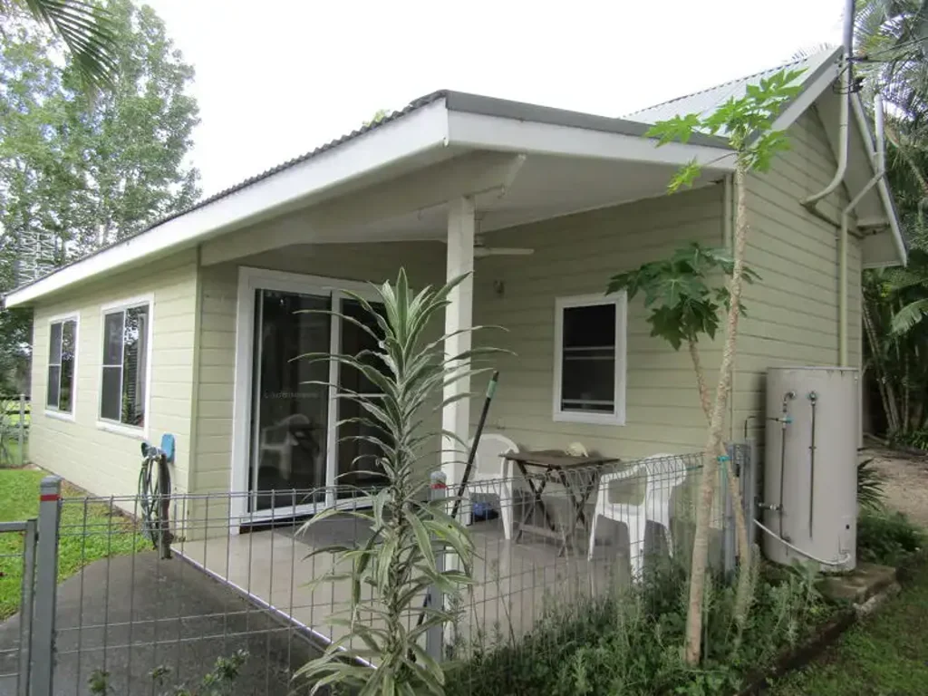 Raleigh  QUAINT 1 BEDROOM STUDIO OUT OF TOWN