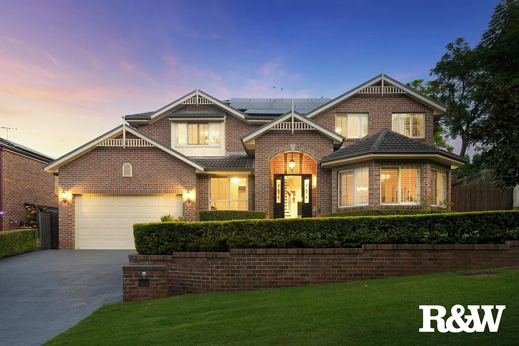 2 Barrack Circuit, Macquarie Links, NSW 2565