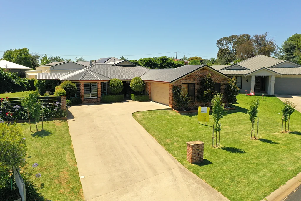 3 Gold Court, Young, NSW 2594