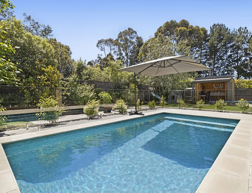 42 Vancleve Crescent, Gisborne, VIC 3437, 4 ਕਮਰੇ, 2 ਬਾਥਰੂਮ, House