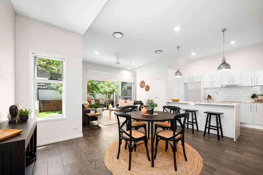 1/11 Ellena Avenue, Greenslopes, QLD 4120