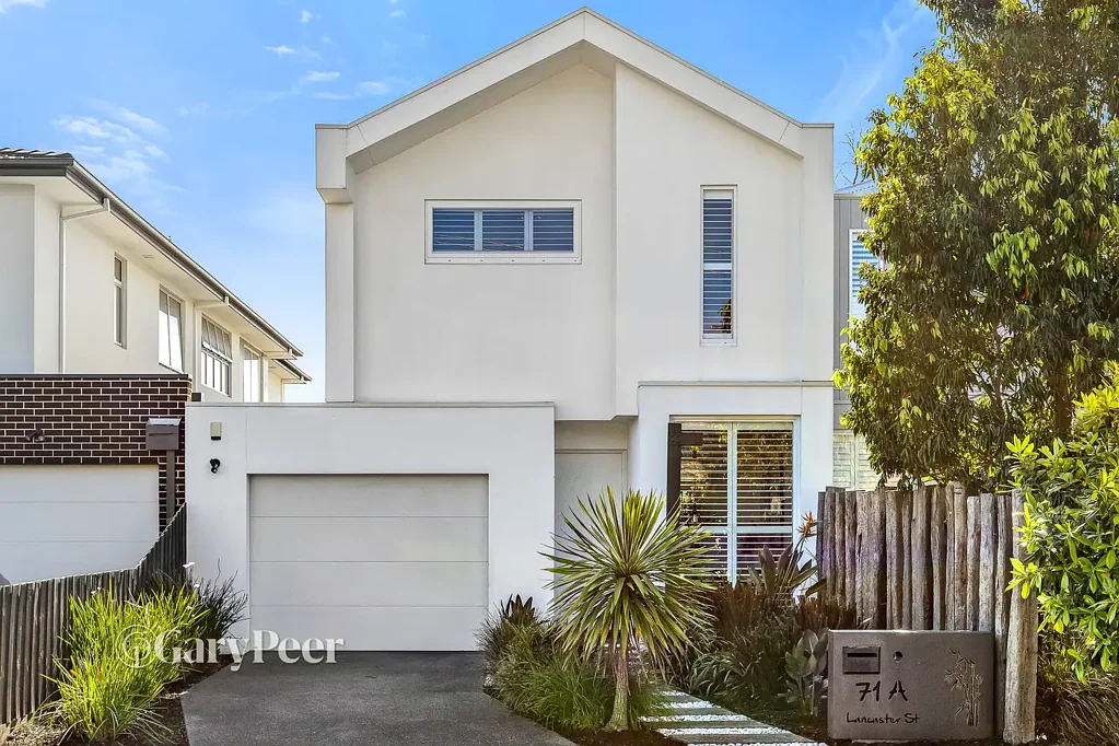 Bentleigh East 5બેડરૂમ Modern luxury in the McKinnon zone