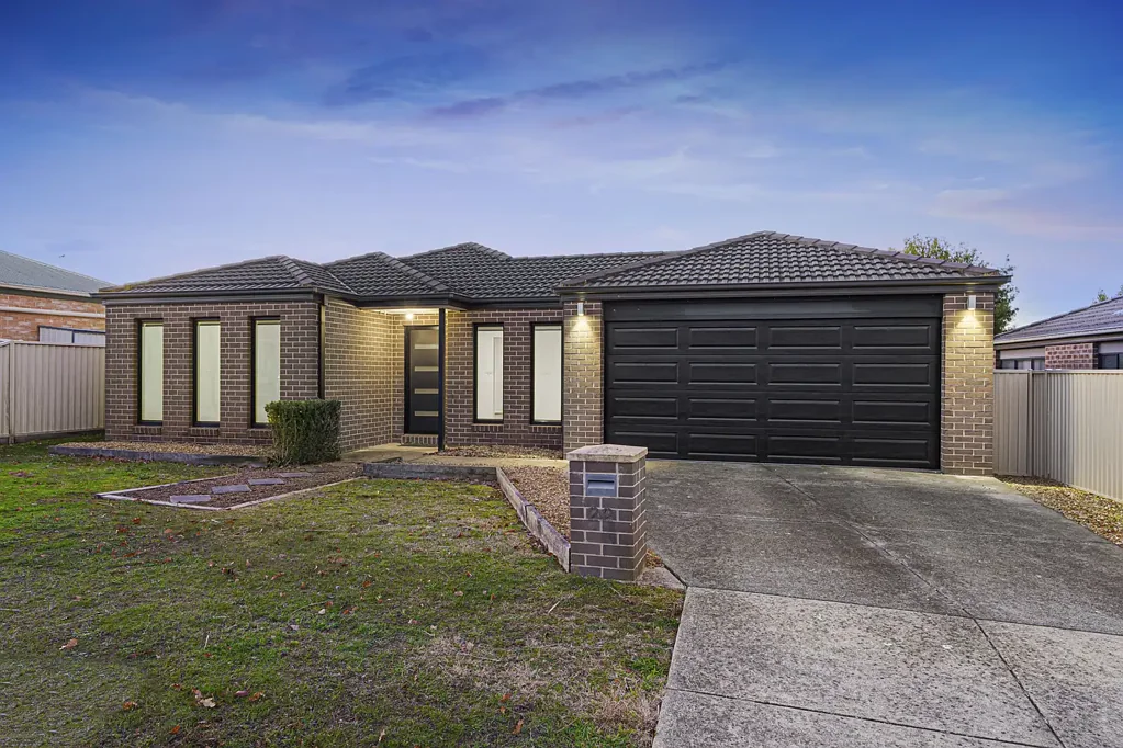 VERY NEAT AND TIDY 3 BEDROOM HOME IN COURT LOCATION
