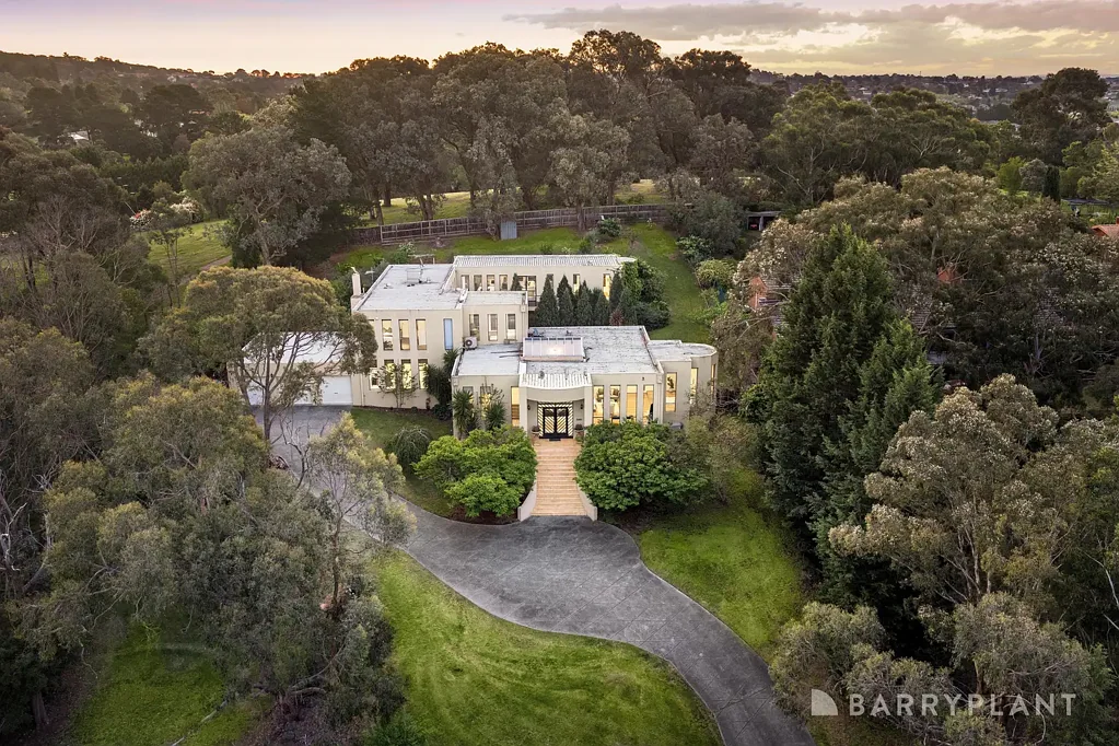 Donvale 4Kwarto Live the Dream on an Absolute Lifestyle Landscape