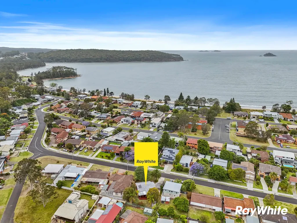 9 Foam Street, Surfside, NSW 2536