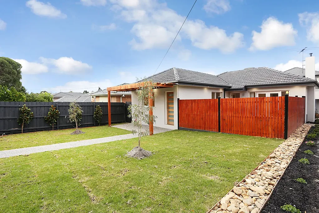 Modern Townhouse in Prime Oakleigh Location